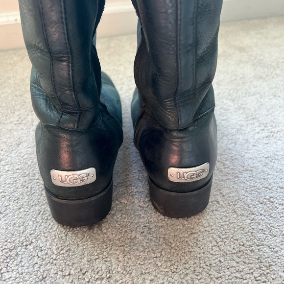 Tall Ugg boots - Picture 5 of 8